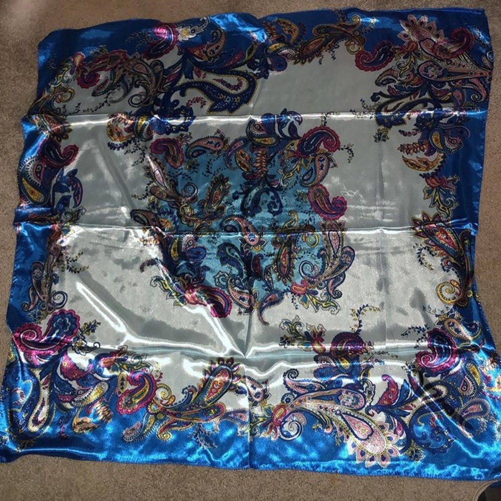Blue bandana